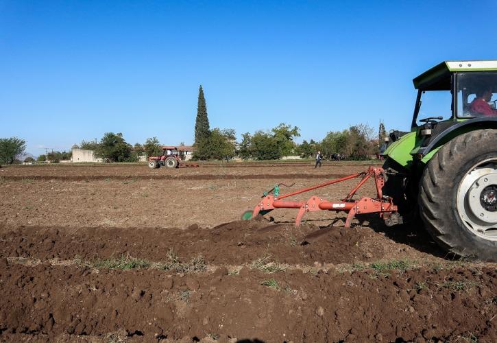 ΕΛΣΤΑΤ: Άνοδος 20,3% του γενικού δείκτη τιμών εκροών στη γεωργία - κτηνοτροφία τον Απρίλιο