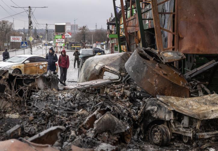 Πόλεμος στην Ουκρανία: Νεκροί από πλήγμα σε βάση κοντά στα πολωνικά σύνορα- Δραματικές στιγμές στη Μαριούπολη 