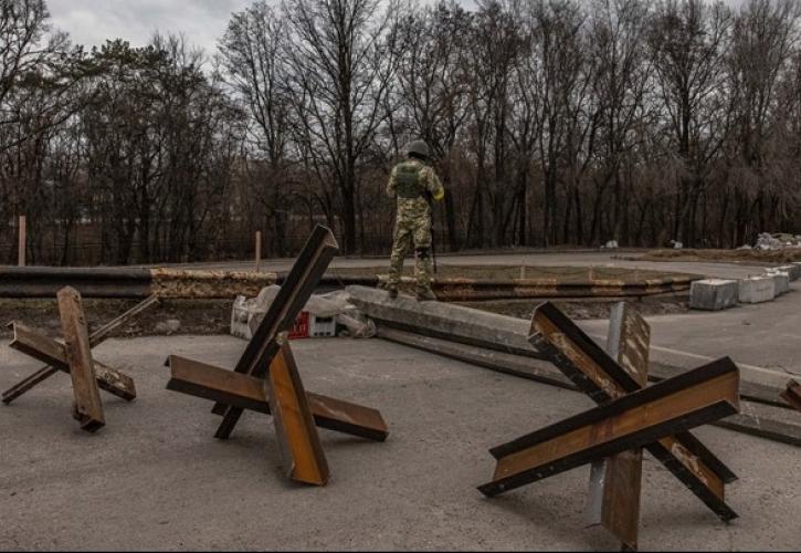 Γαλλία: Έρευνα για έγκλημα πολέμου μετά τον θάνατο Γαλλο-Ιρλανδού δημοσιογράφου στην Ουκρανία