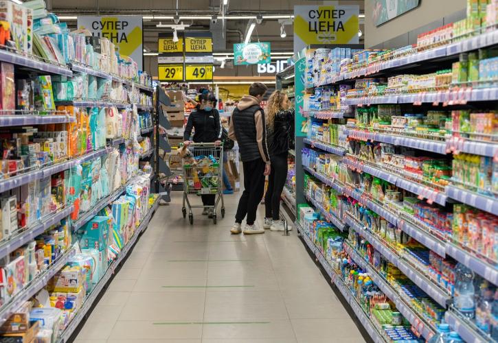 Η Ρωσία φοβάται άνοδο της μαύρης αγοράς τροφίμων λόγω των κυρώσεων