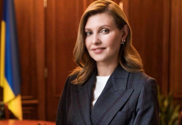 «Θα μείνω εδώ, μαζί σας»: Ποια είναι η Πρώτη Κυρία της Ουκρανίας, Olena Zelenska