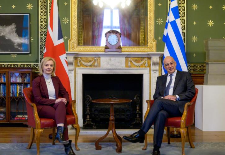 Νίκος Δένδιας - Λιζ Τρας: Κοινό «μέτωπο» για Ηνωμένο Βασίλειο και Ελλάδα - Η «γκάφα» με το όνομα