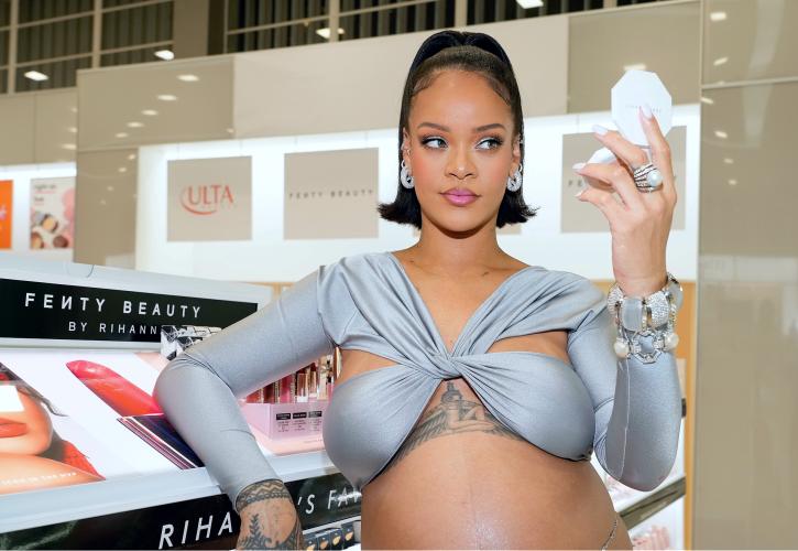 1 δισ. θα πάρει η Rihanna αν το brand εσωρούχων της μπει στο χρηματιστήριο