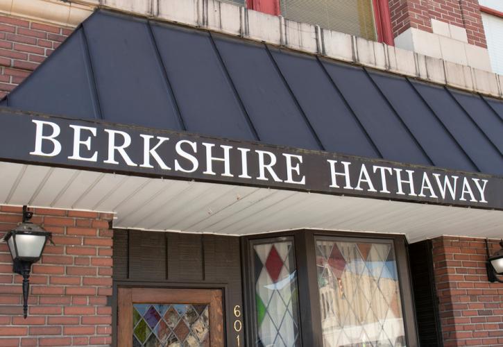 Η Berkshire Hathaway του Μπάφετ εξαγοράζει την ασφαλιστική Alleghany για 11,6 δισ. δολάρια
