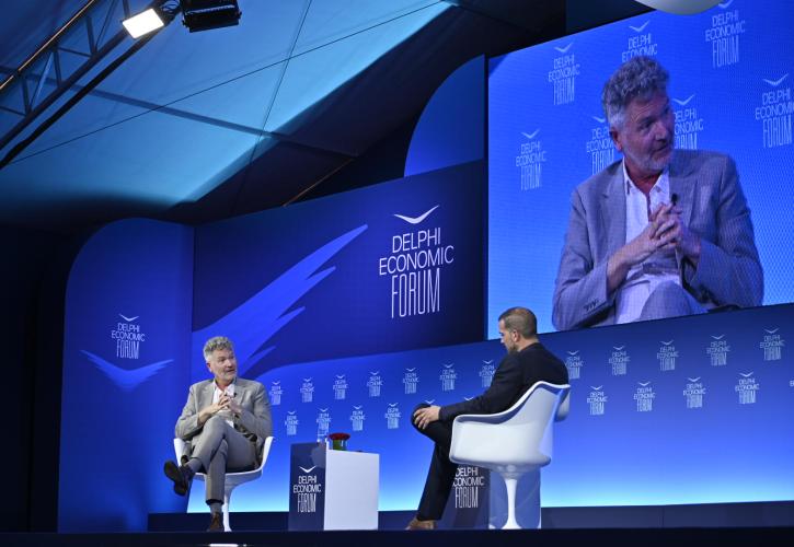 Adam Tooze: Η διαχείριση του δημόσιου χρέους είναι θέμα πολιτικής