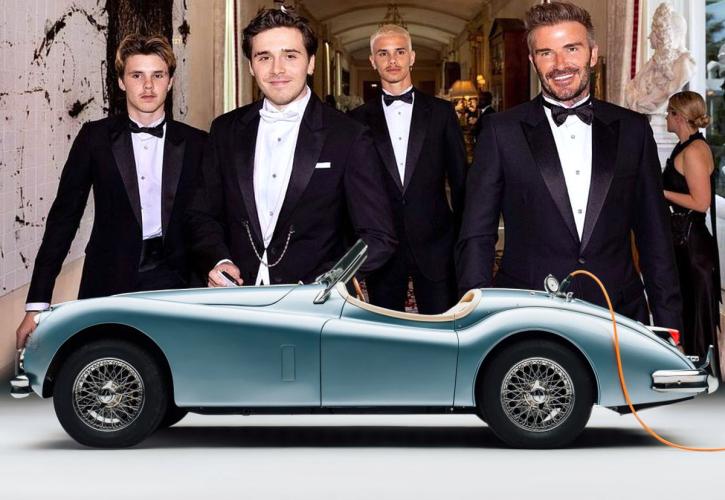 Το γαμήλιο δώρο του Beckham στο γιο του είναι μια ηλεκτρική Jaguar XK140