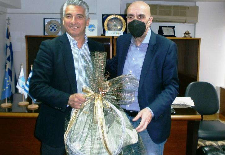Συνάντηση του προέδρου του ΕΒΕΑ με τη ΔΕ του Επιμελητηρίου Γρεβενών