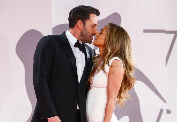 Jennifer Lopez: Πόσο κοστίζει το πράσινο διαμάντι που της χάρισε ο Ben Affleck
