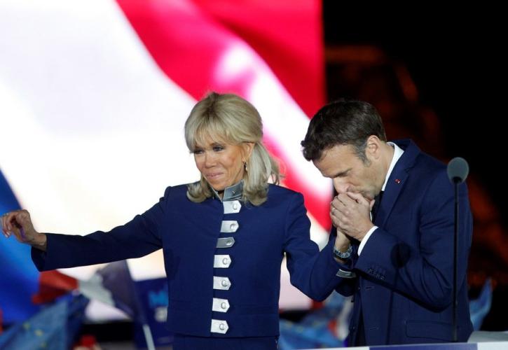 343 γυναίκες μηνύουν την Μπριζίτ Μακρόν μετά τις δηλώσεις της για φεμινίστριες διαδηλώτριες