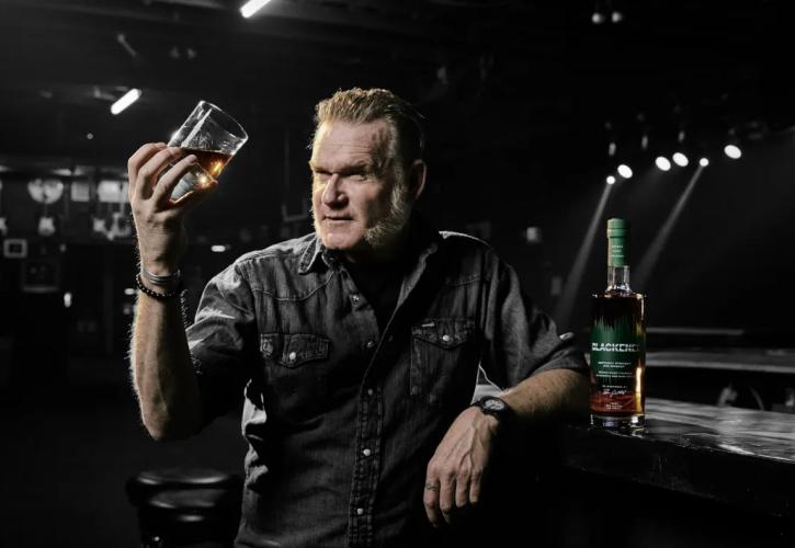 On the Rock? Το νέο rye ουίσκι των Metallica ωρίμαζε ακούγοντας τα τραγούδια τους