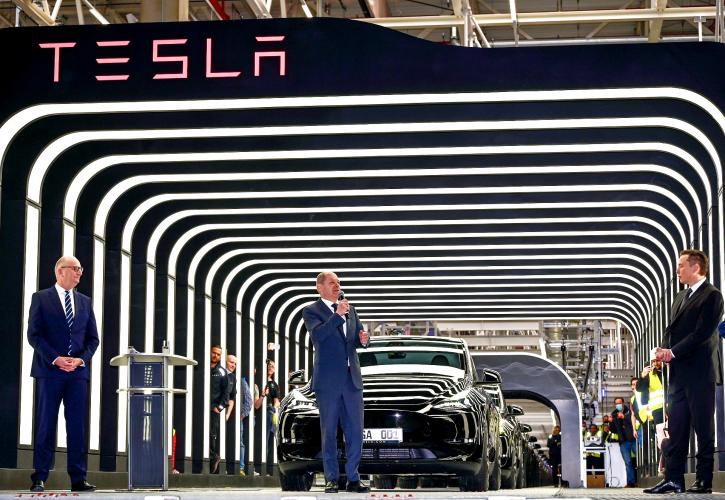 Γερμανία: Η Tesla ζητά να αυξήσει την παραγωγή οχημάτων στο εργοστάσιο του Βερολίνου