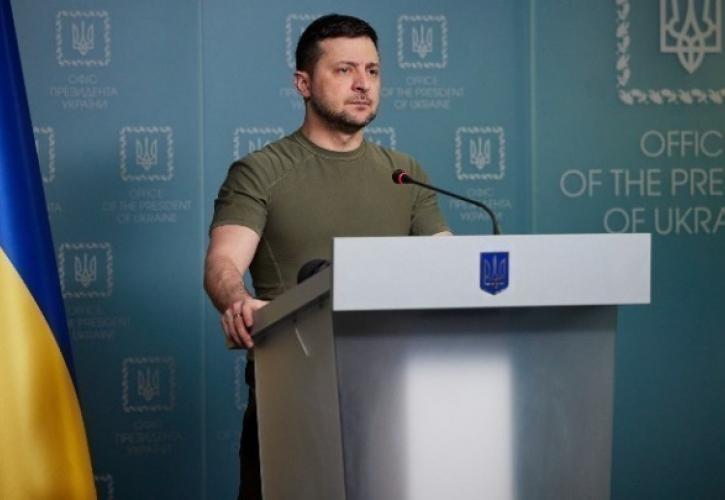 Ουκρανία: «Απλά κόλαση» οι μάχες στο Ντονμπάς, τονίζει ο Ζελένσκι