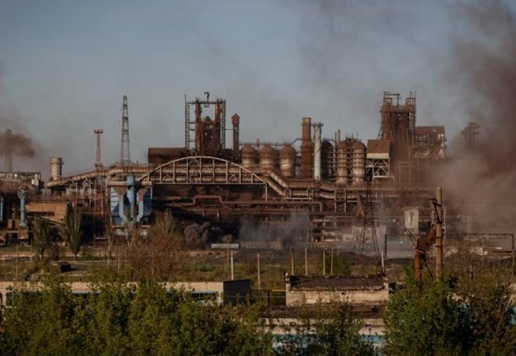Ουκρανία: Έως και 1.200 άμαχοι ίσως βρίσκονται στο εργοστάσιο Αζότ του Σεβεροντονέτσκ