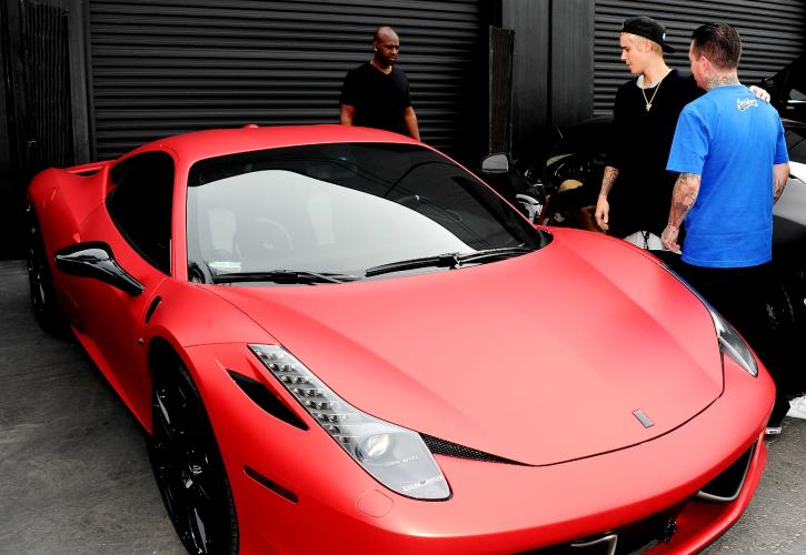 Γιατί ο Justin Bieber μπήκε στη «μαύρη λίστα» της Ferrari