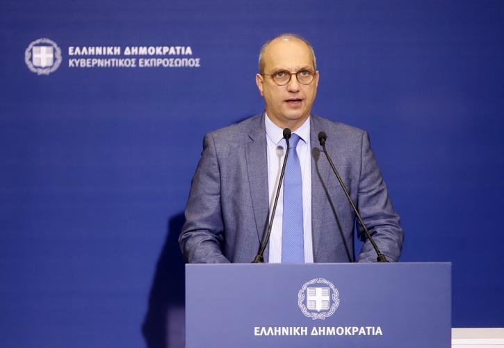 Οικονόμου: Η κυβέρνηση προσπάθησε να επικοινωνήσει με τον κ. Ανδρουλάκη, αλλά δεν ανταποκρίθηκε