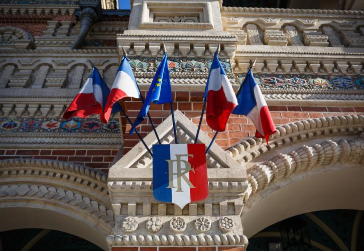 Γαλλία: Δέσμευση από 75 μεγάλες εταιρείες τροφίμων για μείωση τιμών - Σφίγγει ο κλοιός για AirBnB