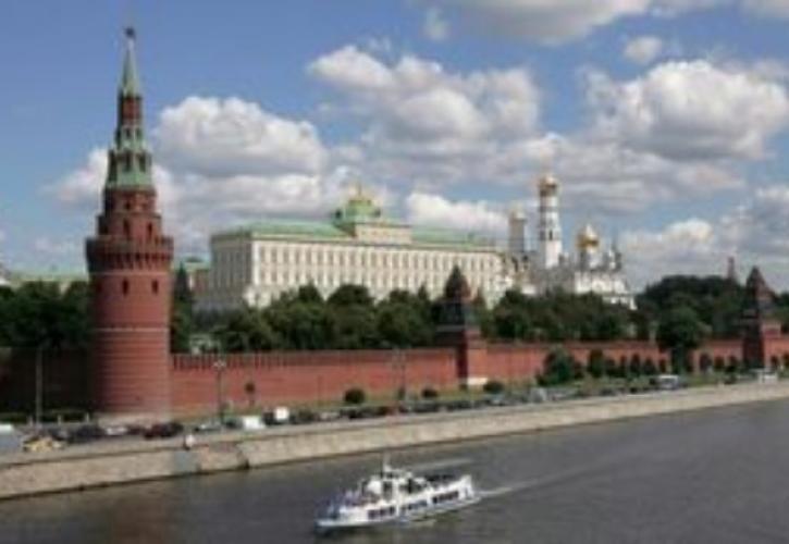Ρωσία: Άλλαξε τη διεύθυνση της αμερικανικής πρεσβείας για να τιμήσει τους αυτονομιστές της Ουκρανίας