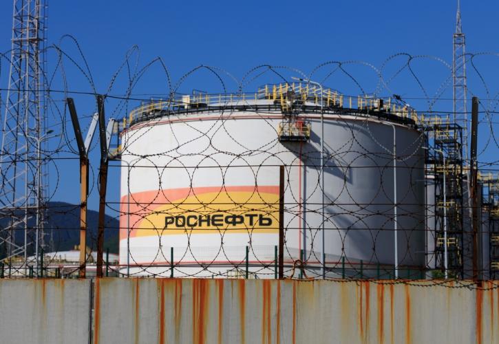 Ρωσία: Μετά το εμπάργκο, η Rosneft ετοιμάζεται να αυξήσει την παραγωγή πετρελαίου