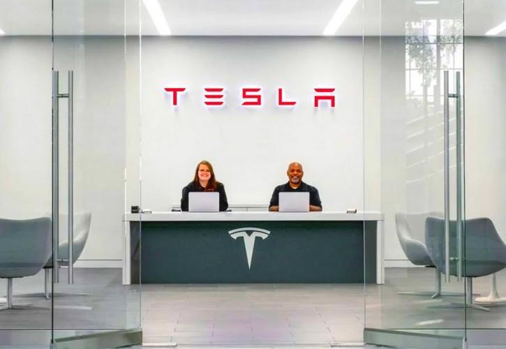 Tesla: Αγωγή κατέθεσαν πρώην εργαζόμενοι που απολύθηκαν - Κατηγορία για παραβίαση της ομοσπονδιακής νομοθεσίας