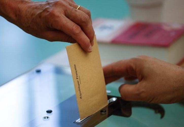 Γαλλία: Εξαιρετικά μεγάλη η προσέλευση στις κάλπες
