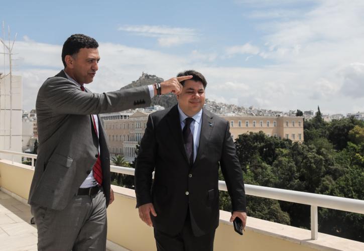 Η τόνωση των αμερικανικών τουριστικών ροών στο επίκεντρο της συνάντησης Κικίλια - Τσούνη
