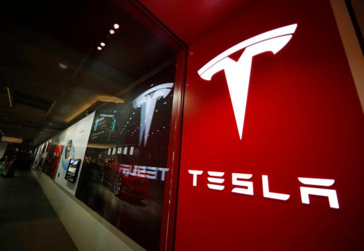 Κίνα: Ανάκληση 1,1 εκατ. αυτοκινήτων της Tesla