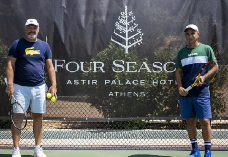 Καλοκαιρινά μαθήματα τένις για όλους στο Four Seasons Astir Palace Hotel Athens