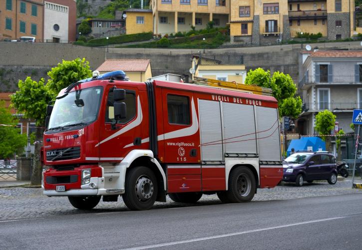 Ιταλία: Δύο νεκροί, εννέα τραυματίες και τρεις αγνοούμενοι από την έκρηξη σε διυλιστήριο της Τοσκάνης