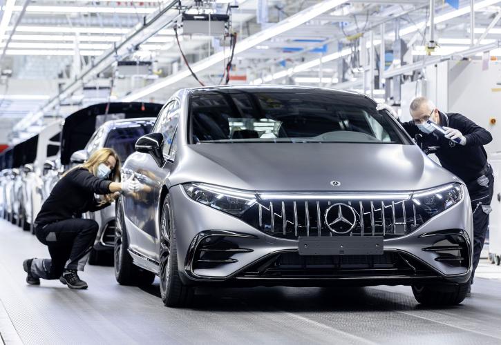 Mercedes-Benz: Αναδιάρθρωση του δικτύου παραγωγής ηλεκτρικών αυτοκινήτων