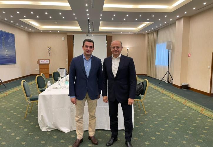 Σκρέκας: Συνάντηση με τον Αζέρο ομόλογο του - Ενεργειακή κρίση, IGB, διμερής συνεργασία στην ατζέντα