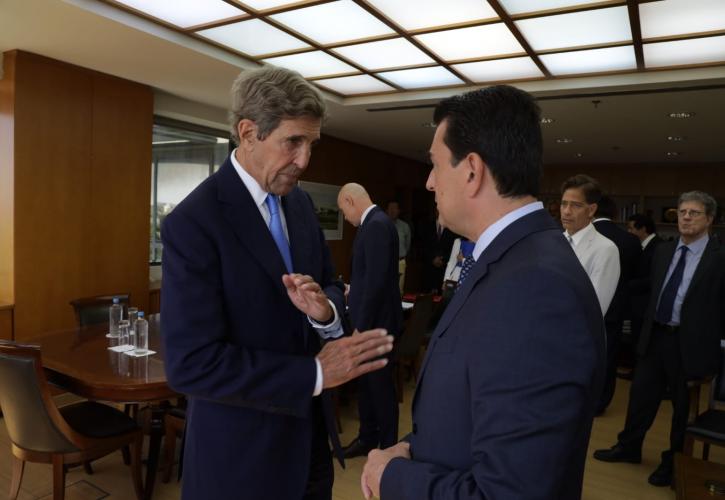 Συνάντηση Σκρέκα - Kerry: Η ενεργειακή και περιβαλλοντική συνεργασία μεταξύ Ελλάδας και ΗΠΑ στο επίκεντρο