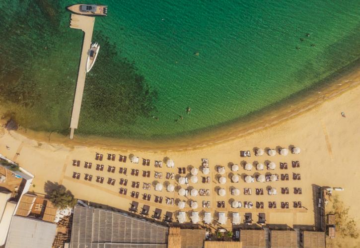 Πρόστιμο 13,12 εκατ. ευρώ για το beach bar στον Πάνορμο της Μυκόνου