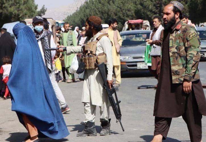 Αφγανιστάν: Οι Ταλιμπάν διέταξαν τα ιδιωτικά πανεπιστήμια να αποκλείσουν τις φοιτήτριες από τις εισαγωγικές εξετάσεις