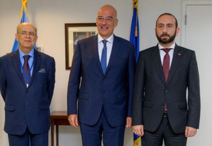 Δένδιας: Ικανοποίηση της Ελλάδας για την άρση του εμπάργκο πώλησης όπλων στην Κύπρο