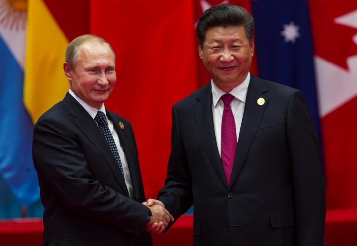Ρωσία και Κίνα απορρίπτουν τα περί «στρατιωτικής–πολιτικής συμμαχίας»