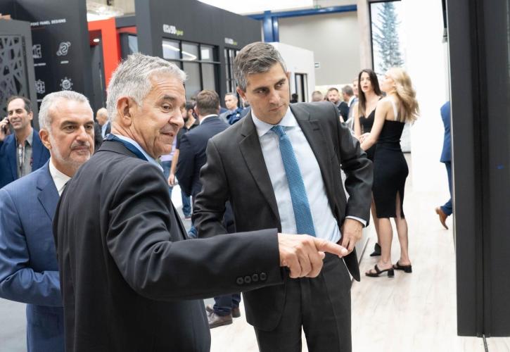 Χρίστος Δήμας: Εγκαινίασε την έκθεση «Ελληνικό Αλουμίνιο 2022»