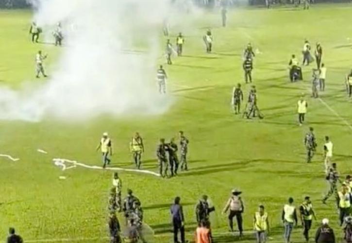 Τραγωδία στην Ινδονησία: Τουλάχιστον 125 νεκροί από επεισόδια σε ποδοσφαιρικό αγώνα