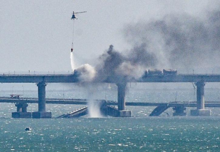 Βρετανία: Η Ρωσία δεν μπορεί να υπερασπιστεί τη γέφυρα Κερτς ενώ χάνει τον πόλεμο
