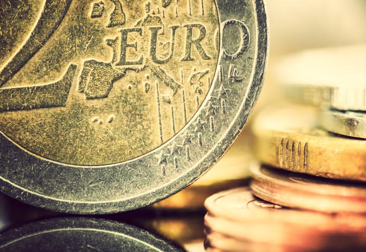 Προϋπολογισμός: ΦΠΑ και φόρος εισοδήματος στήριξαν τα έσοδα