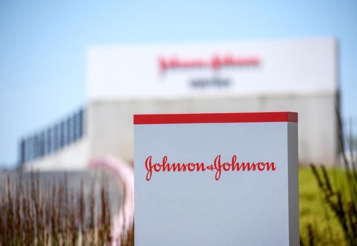 Johnson & Johnson: Διακανονισμός 6,5 δισ. δολαρίων για το ύποπτο παιδικό ταλκ