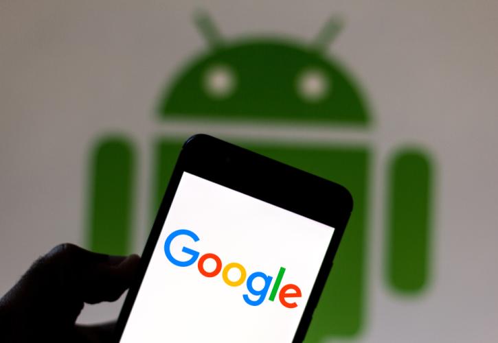 Google: Με κινητό 1.799 δολαρίων η είσοδος στην αγορά αναδιπλούμενων συσκευών