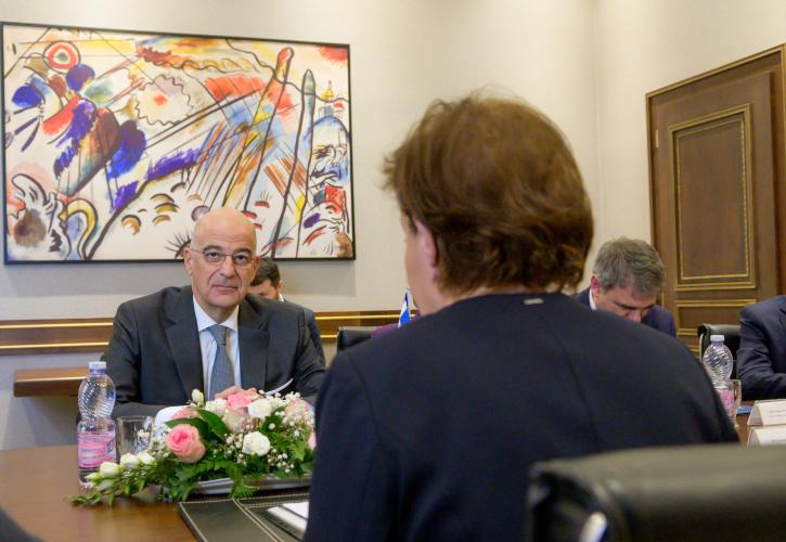 Στην Πρίστινα ο Ν. Δένδιας- Συνάντηση με την Κοσοβάρα ΥΠΕΞ