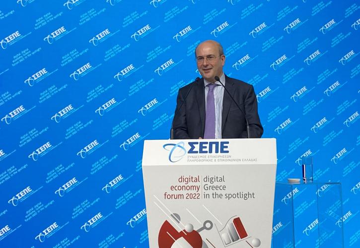 Χατζηδάκης: Μεταρρυθμίσεις για να πιάσουν τόπο τα κονδύλια για την ψηφιακή κατάρτιση
