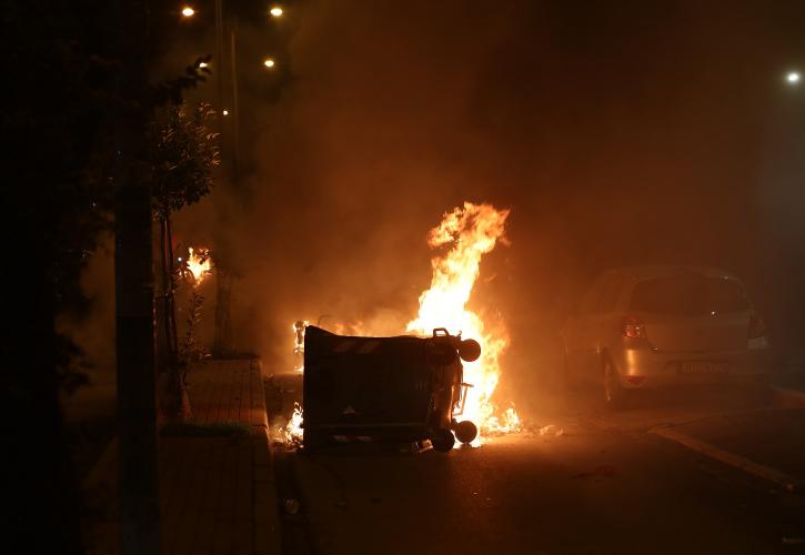 Νέα ένταση μεταξύ Ρομά και ΕΛΑΣ στο Σχιστό - Πετροπόλεμος, φωτιές και πυροβολισμοί εναντίον αστυνομικών