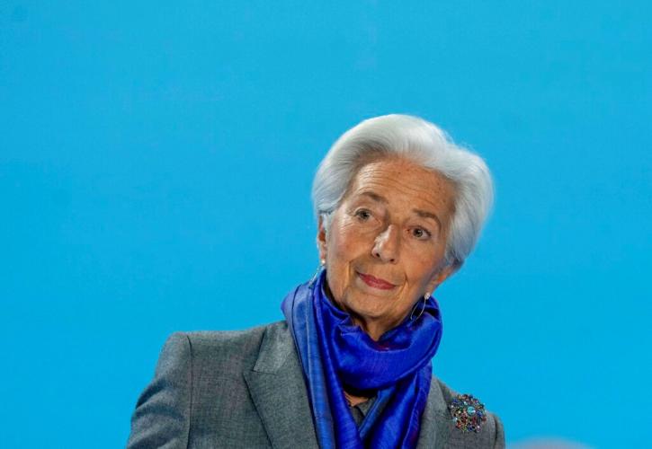 ΕΚΤ: Διαψεύδει τα περί πρόωρης αποχώρησης της Λαγκάρντ για WEF