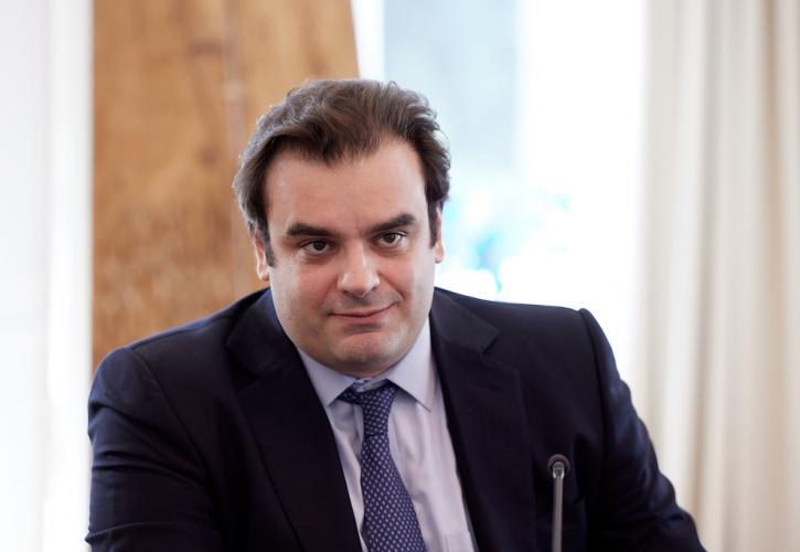 Πιερρακάκης: «Ευκαιρία για την Ελλάδα η βιομηχανία ημιαγωγών»