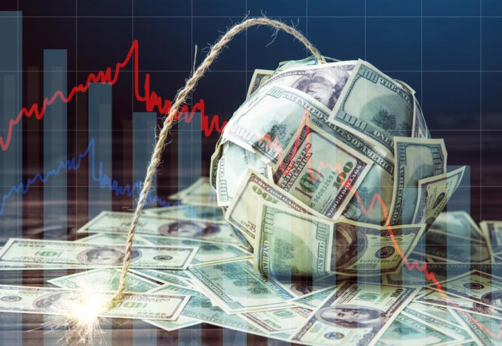 Η νομισματική «σύσφιξη» απειλεί τις τράπεζες όπου υπάρχει… μεγάλο χρέος 