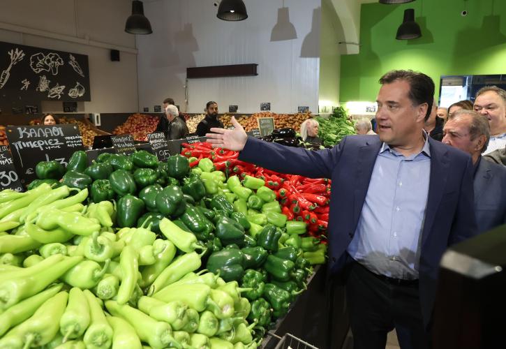Επίσκεψη του Άδωνι Γεωργιάδη στην Κεντρική Λαχαναγορά στον Ρέντη
