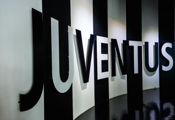 «Βουτιά» άνω του 5% για την μετοχή της Juventus μετά την «καμπάνα» αφαίρεσης 15 βαθμών