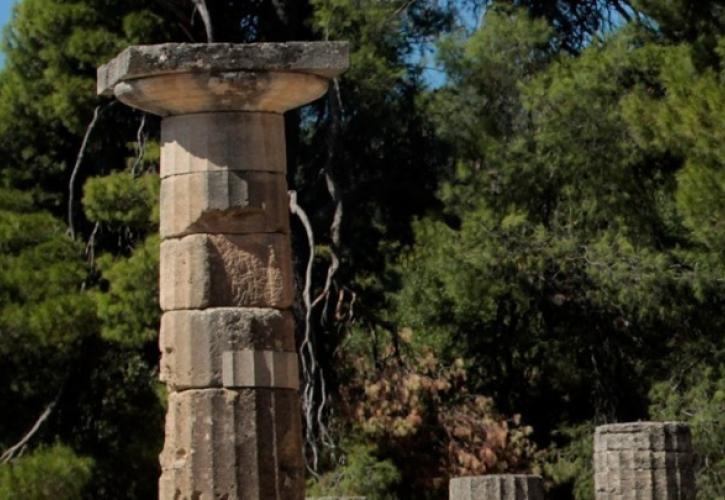 Μεγάλη πυρκαγιά στην Αρχαία Ολυμπία - Eπιχειρούν 8 εναέρια μέσα